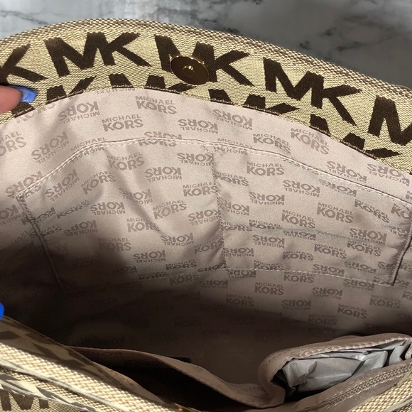 NWT Michael Kors bag purse - Picture 3 of 3